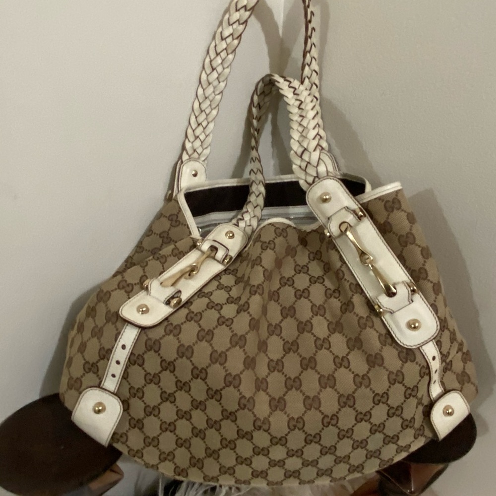 Gucci handbag